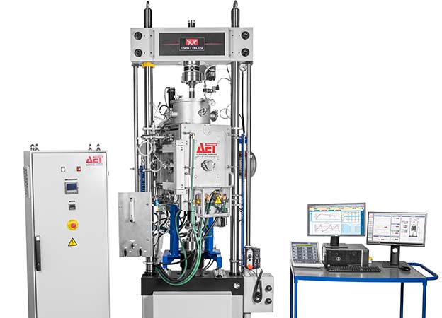 Four 1500°C pour essai de traction, compression, flexion et fatigue