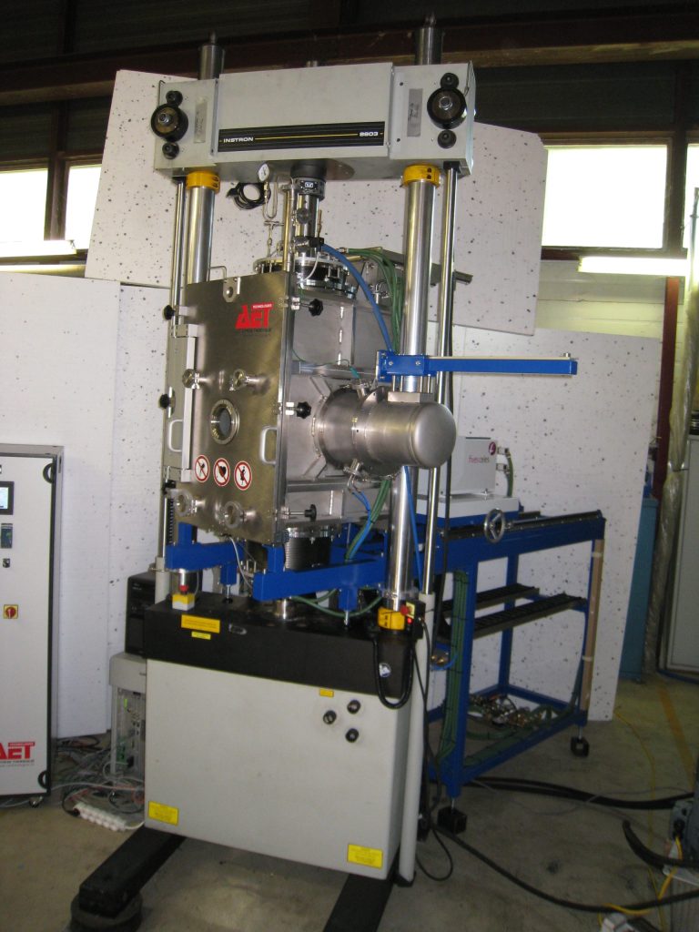 1500°C Induction furnace for traction, compression, fatigue