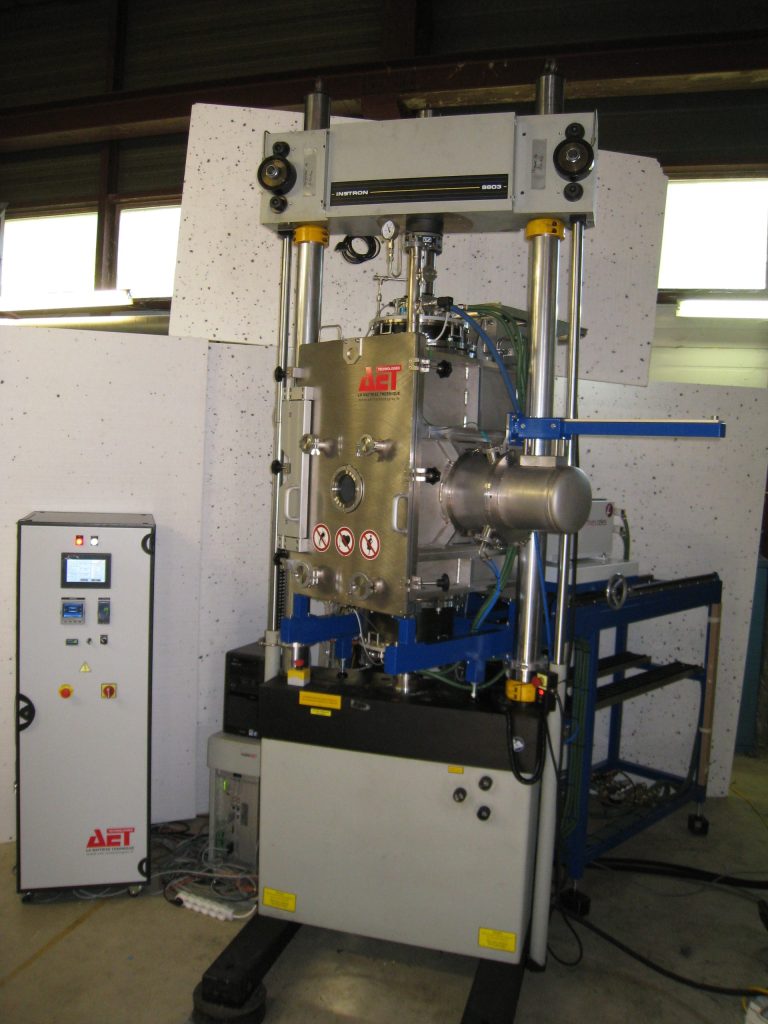 1500°C Induction furnace for traction, compression, fatigue